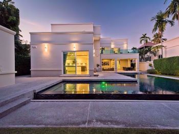 5 Bedrooms House in The Vineyard Phase I  East Pattaya H010297
