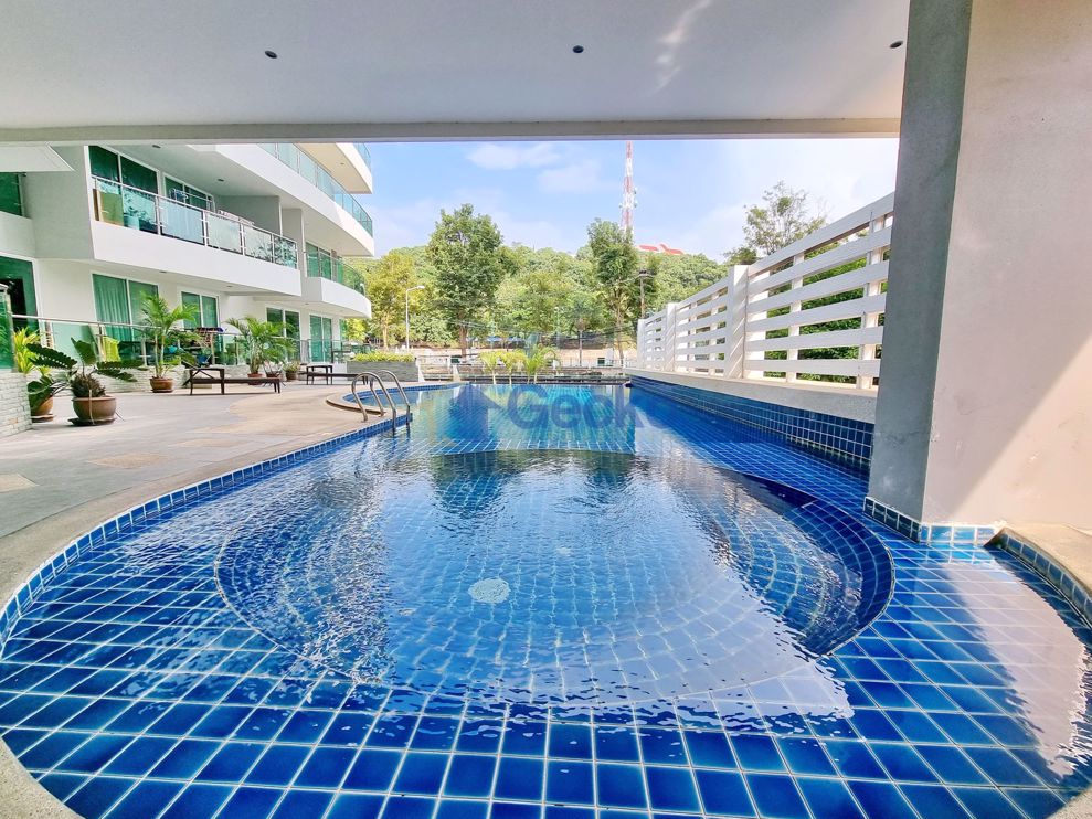 1 Bedroom Condo in The Lofts Pratumnak Pratumnak C010307 (Photo 1)