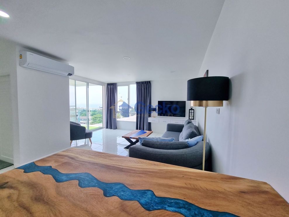 1 Bedroom Condo in The Lofts Pratumnak Pratumnak C010307 (Photo 4)