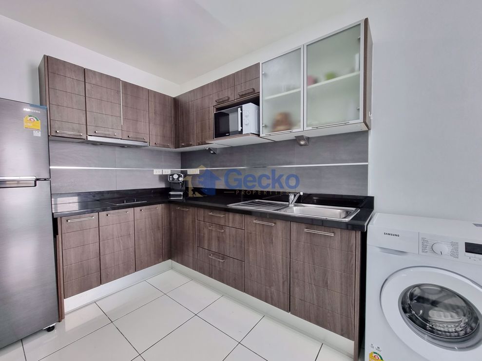 1 Bedroom Condo in The Lofts Pratumnak Pratumnak C010307 (Photo 2)