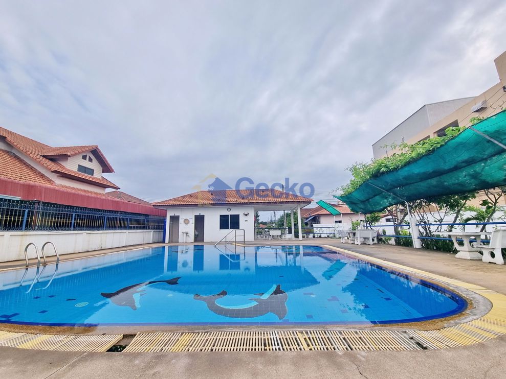 3 Bedrooms House in Eakmongkol Thepprasit  Jomtien H010311 (Photo 1)