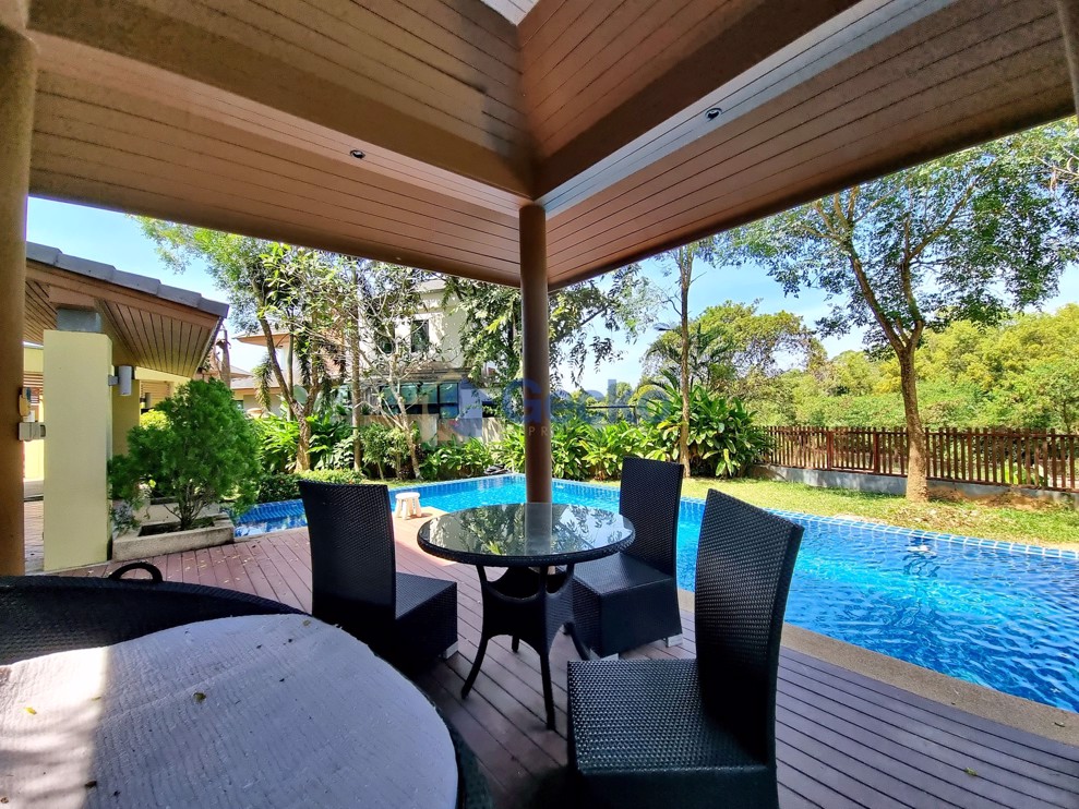 3 Bedrooms House in The Village At Horseshoe Point  East Pattaya H010323 (Photo 2)