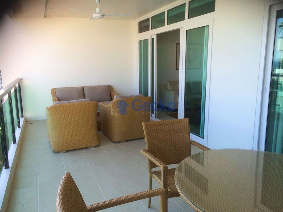 2 Bedrooms Condo in Siam Royal Ocean View Pratumnak C010335 (Photo 1)