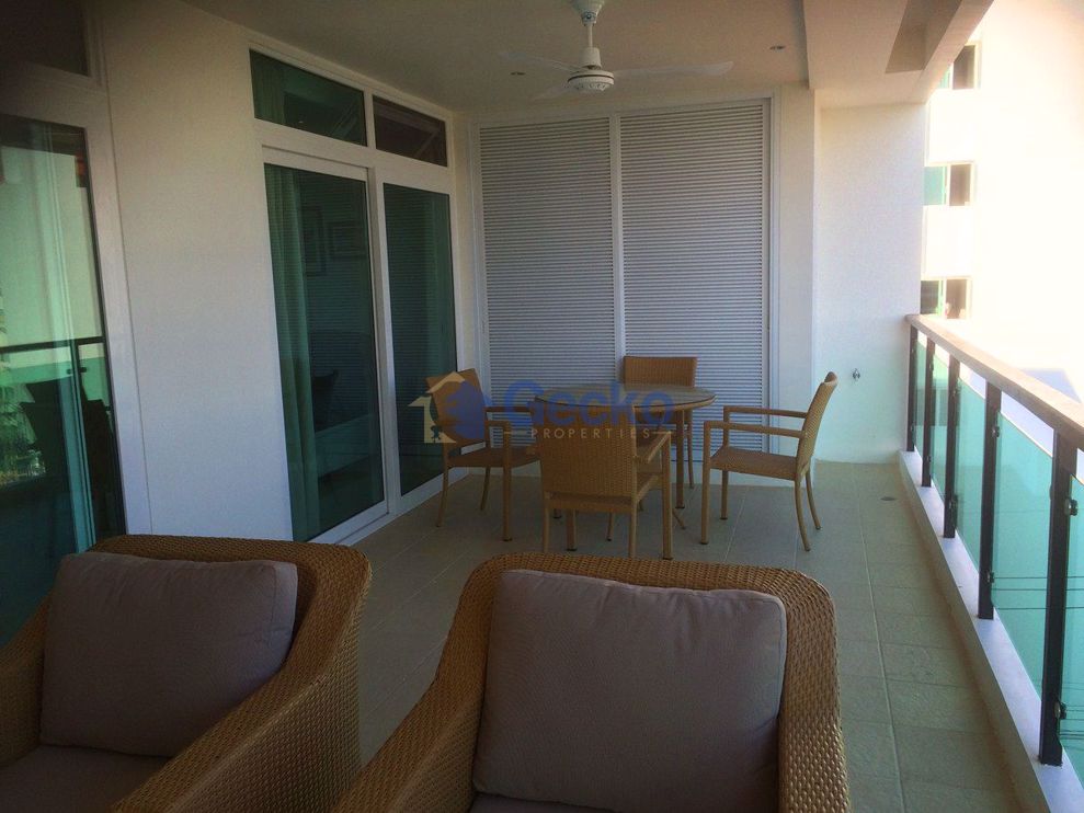 2 Bedrooms Condo in Siam Royal Ocean View Pratumnak C010335 (Photo 2)