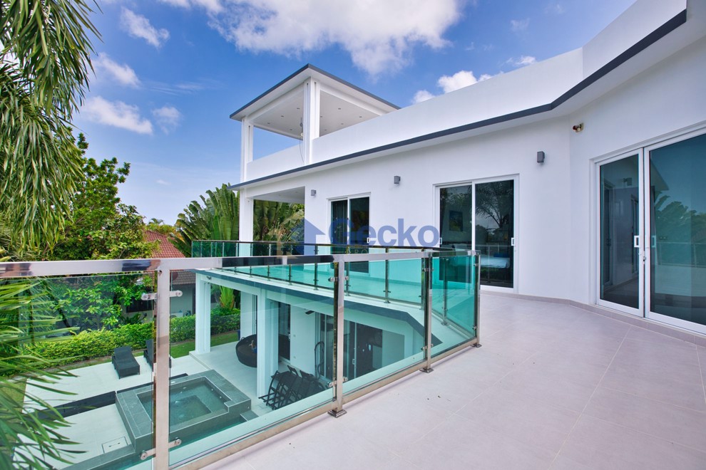 5 Bedrooms House in Phoenix Golf Course  Huay Yai H007282 (Photo 1)