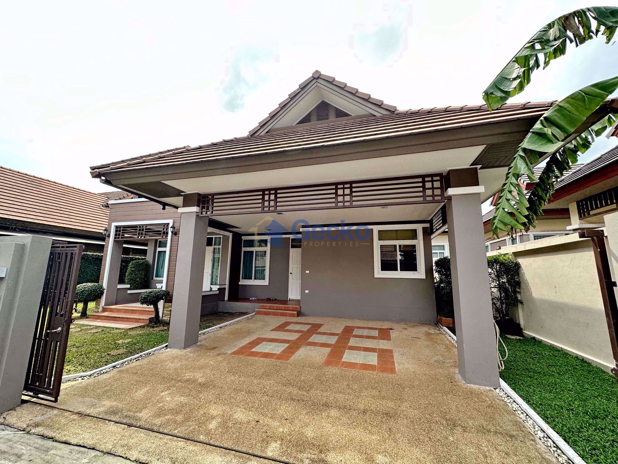 3 ห้องนอน บ้าน in Sirisa 16  พัทยาตะวันออก H010362