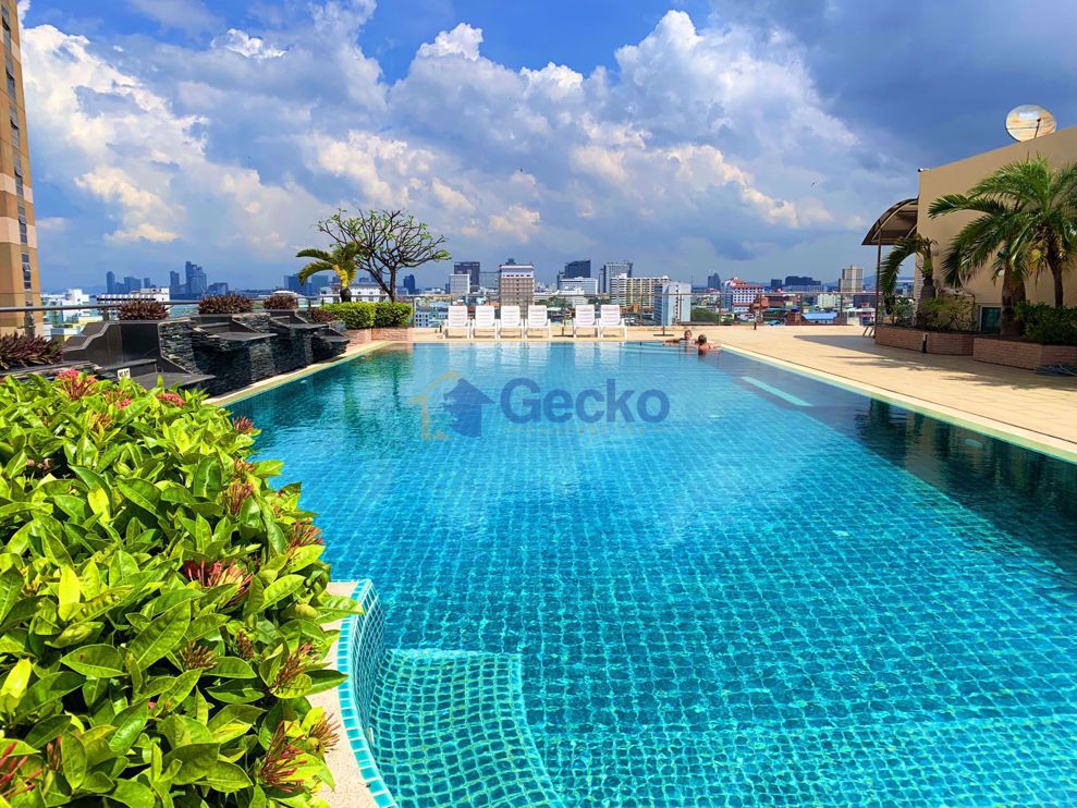 2 ห้องนอน คอนโดมิเนี่ยม in Hyde Park 1 พัทยาใต้ C008759 (Cover Photo)