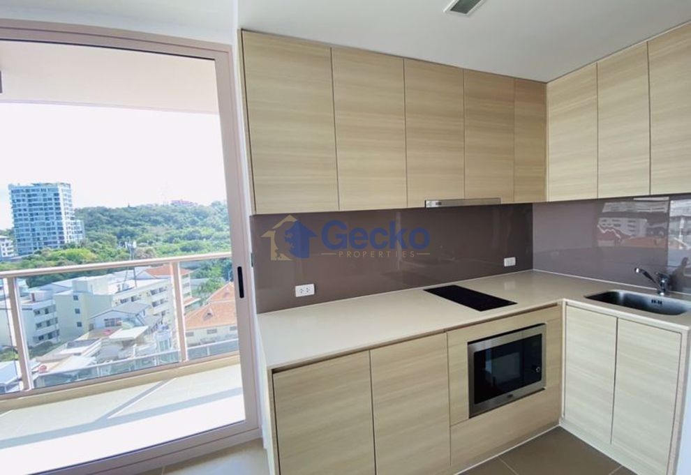 1 Bedroom Condo in Southpoint Pattaya Pratumnak C010375 (Photo 4)