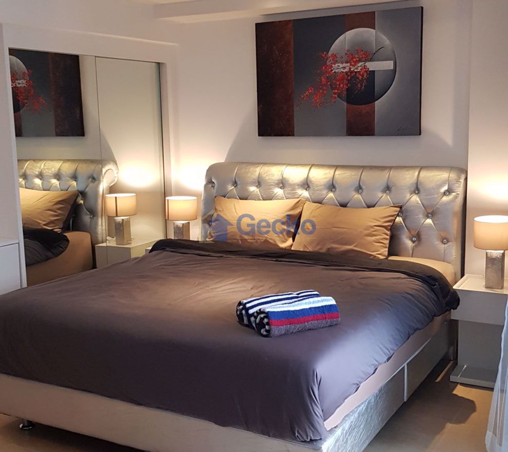 Studio Condo in Centara Avenue Residence and Suites Central Pattaya C010384 (Photo 1)