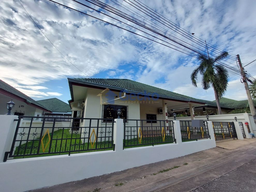 3 Bedrooms House in SP Village 4  East Pattaya H010396 (Photo 1)