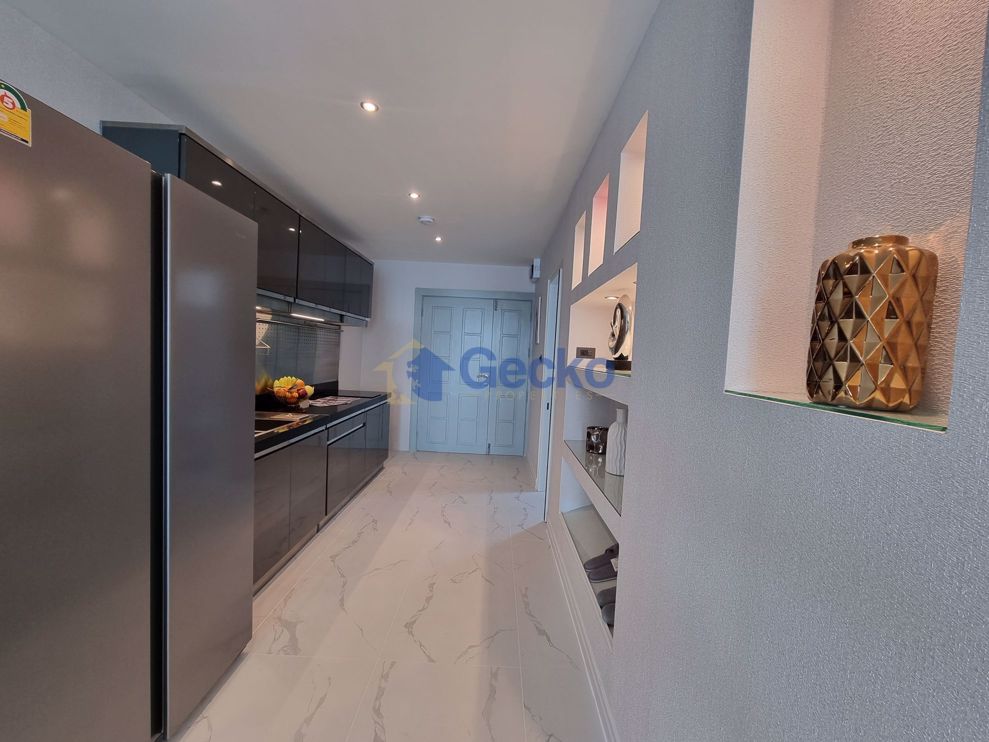 2 Bedrooms Condo in Tropicana Pratumnak Pratumnak C010401 (Photo 3)