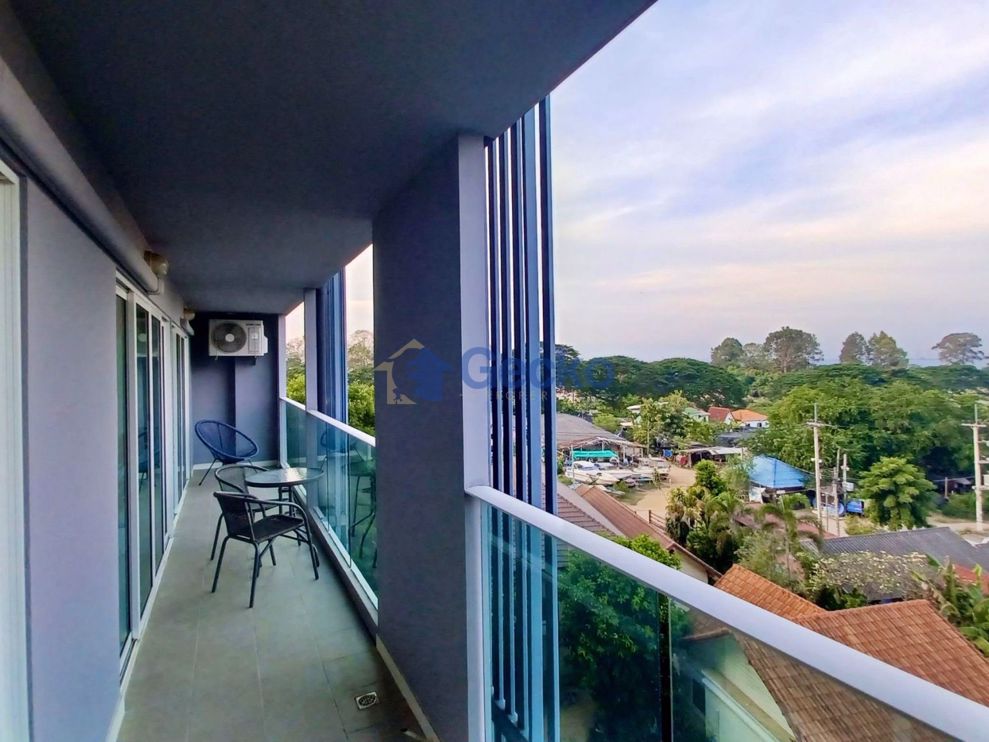 2 Bedrooms Condo in Sea Saran Condo Bang Saray C010419 (Photo 3)