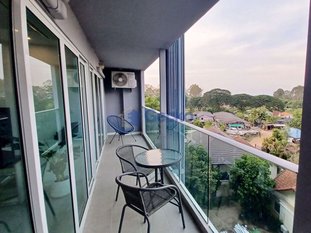 2 Bedrooms Condo in Sea Saran Condo Bang Saray C010419 (Photo 4)