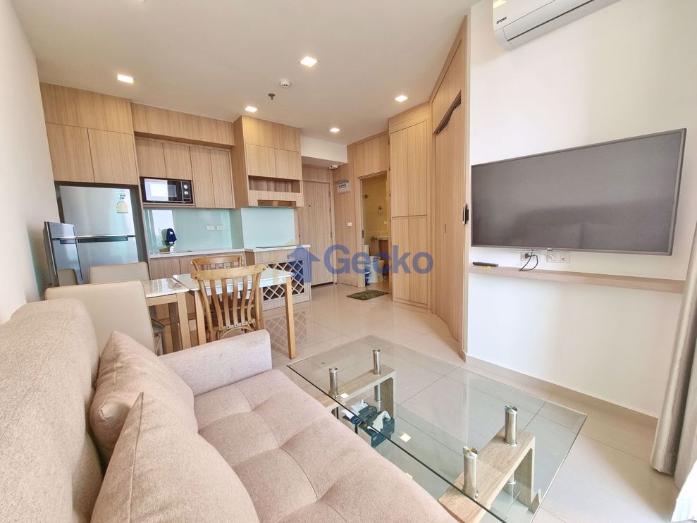1 ห้องนอน คอนโดมิเนี่ยม in City Garden Tower พัทยาใต้ C010430 (Photo 2)