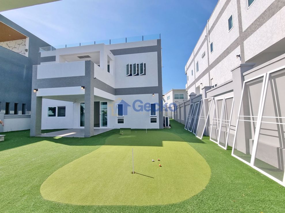 5 Bedrooms House in Siam Royal View  East Pattaya H010432 (Photo 1)