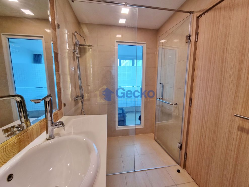 1 Bedroom Condo in City Garden Tower South Pattaya C008863 (Photo 2)