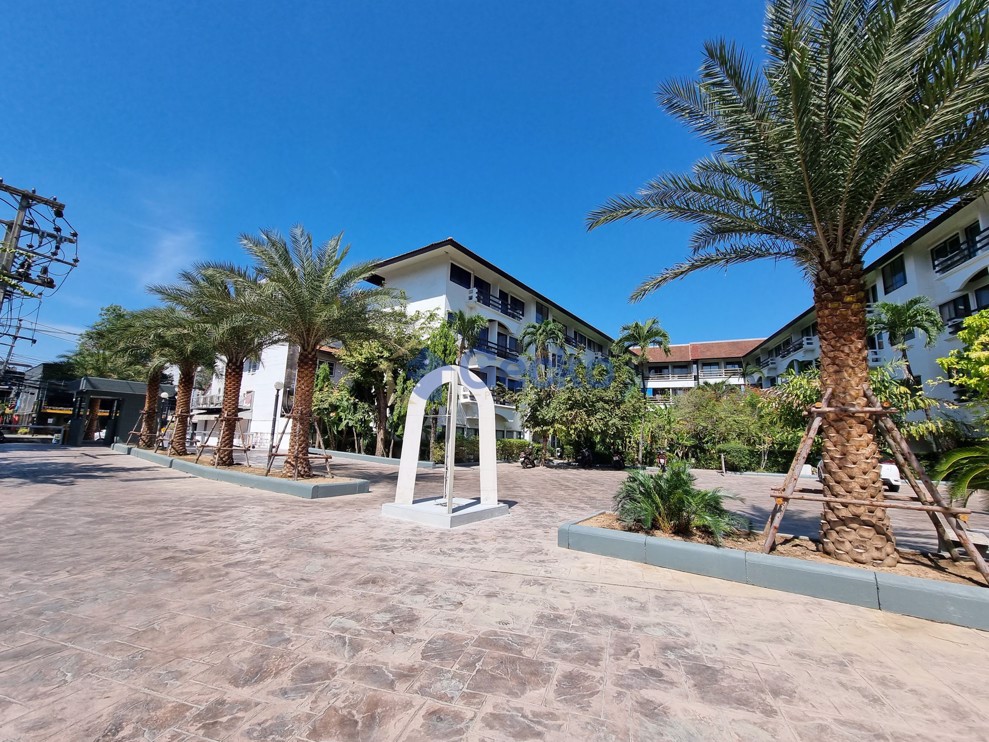 Diana Estates (Photo 3)