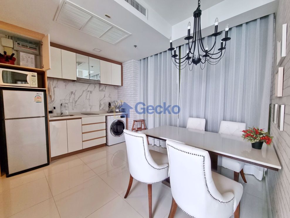 1 ห้องนอน คอนโดมิเนี่ยม in Del Mare บางเสร่ C008924 (Photo 2)