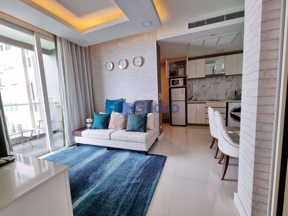 1 ห้องนอน คอนโดมิเนี่ยม in Del Mare บางเสร่ C008924 (Photo 4)