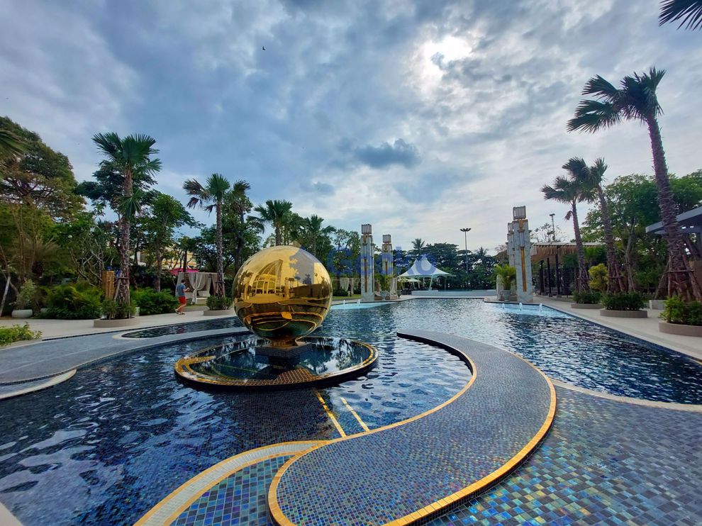 1 Bedroom Condo in Copacabana Beach Jomtien C010447 (Photo 1)