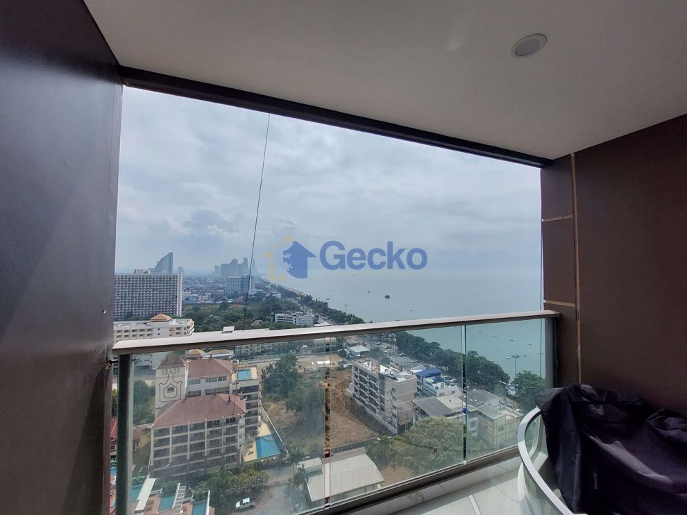 1 Bedroom Condo in Copacabana Beach Jomtien C010447 (Photo 2)