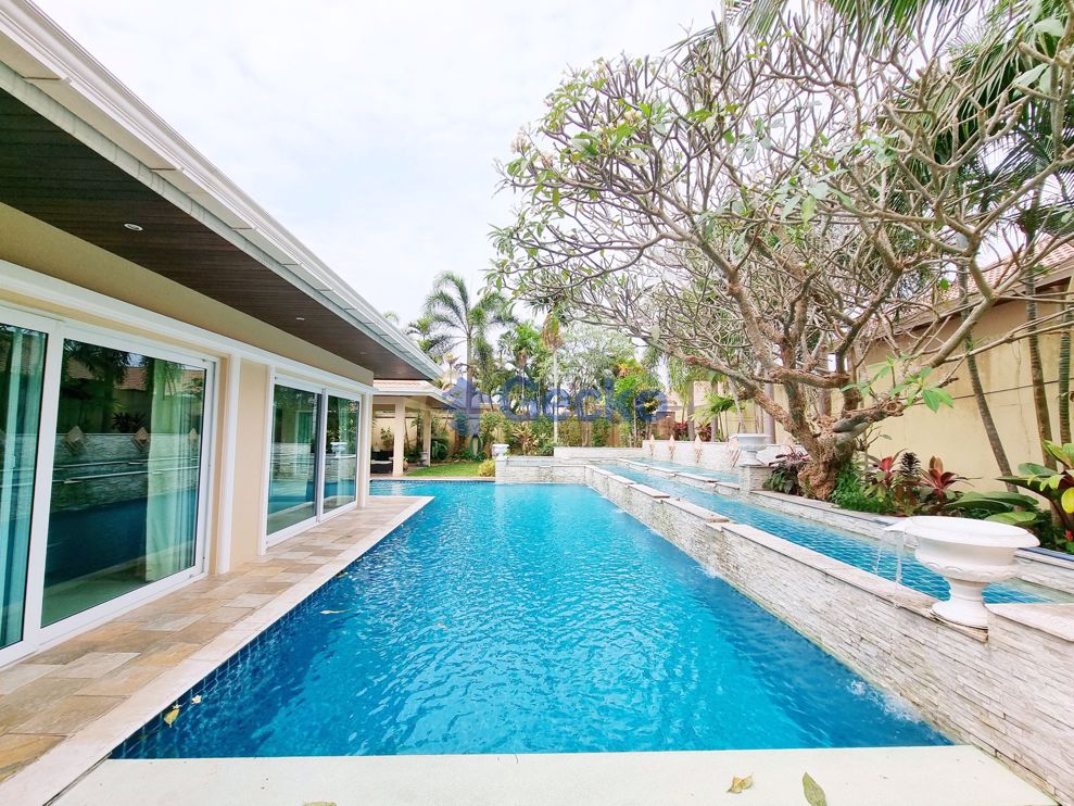 4 Bedrooms House in Sedona Villas  East Pattaya H010458 (Photo 1)