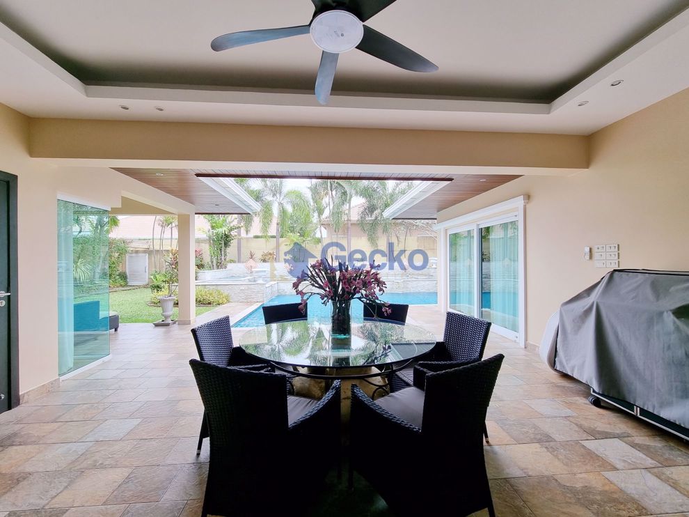 4 Bedrooms House in Sedona Villas  East Pattaya H010458 (Photo 3)