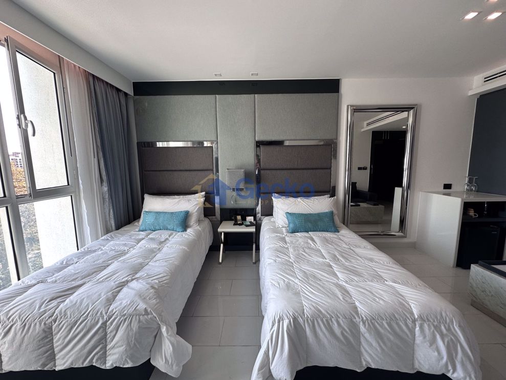 2 Bedrooms Condo in Amari Residence Pratumnak C010460 (Photo 3)