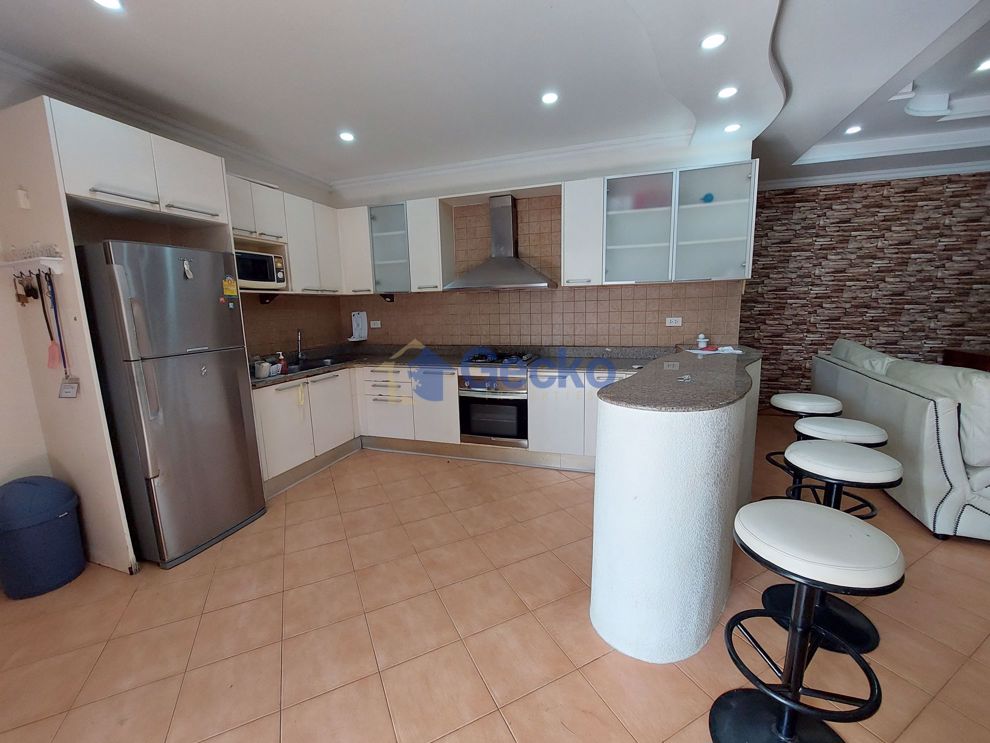 4 ห้องนอน บ้าน in Freeway Villas  พัทยาตะวันออก H010256 (Photo 4)