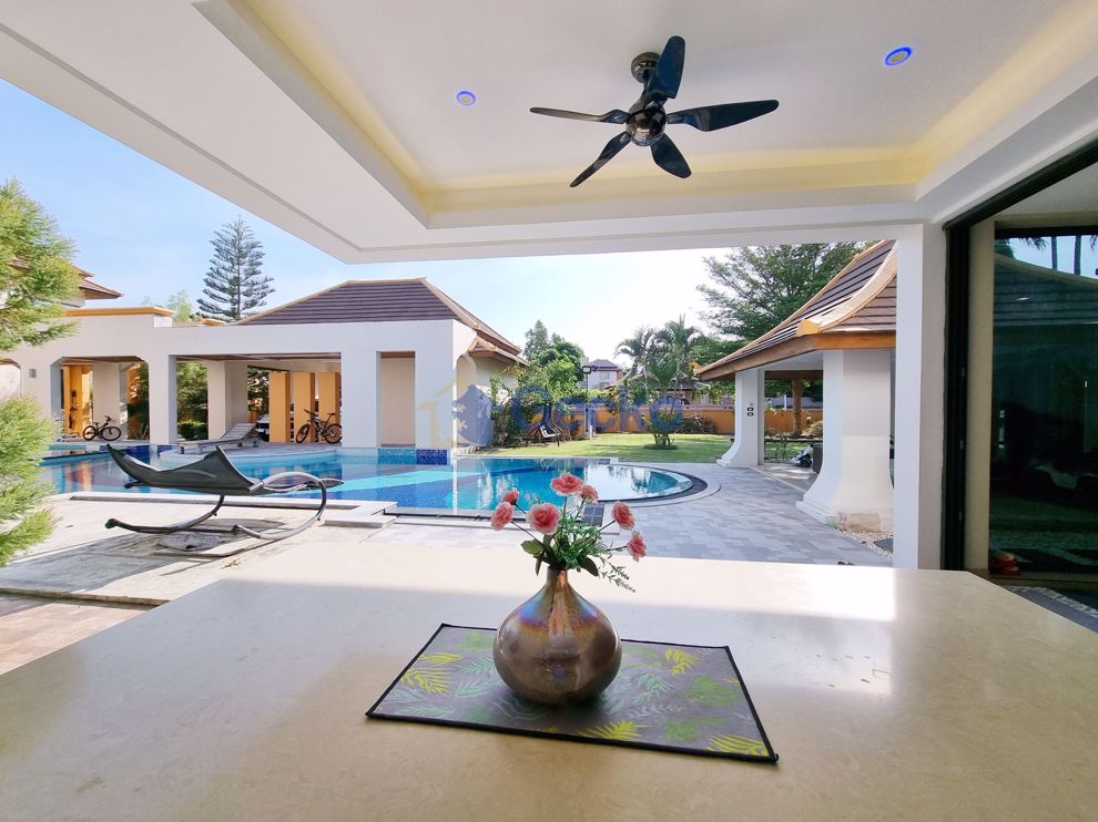 7 Bedrooms House in Phutara  East Pattaya H010513 (Photo 2)