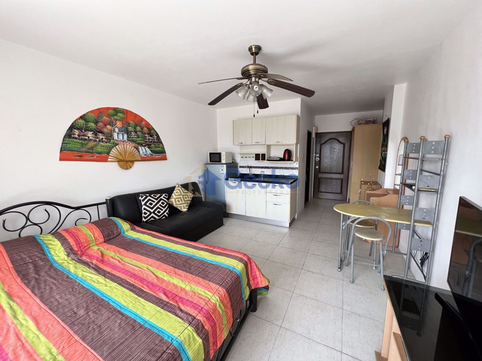Studio Condo in View Talay 1 Jomtien C010537 (Photo 3)