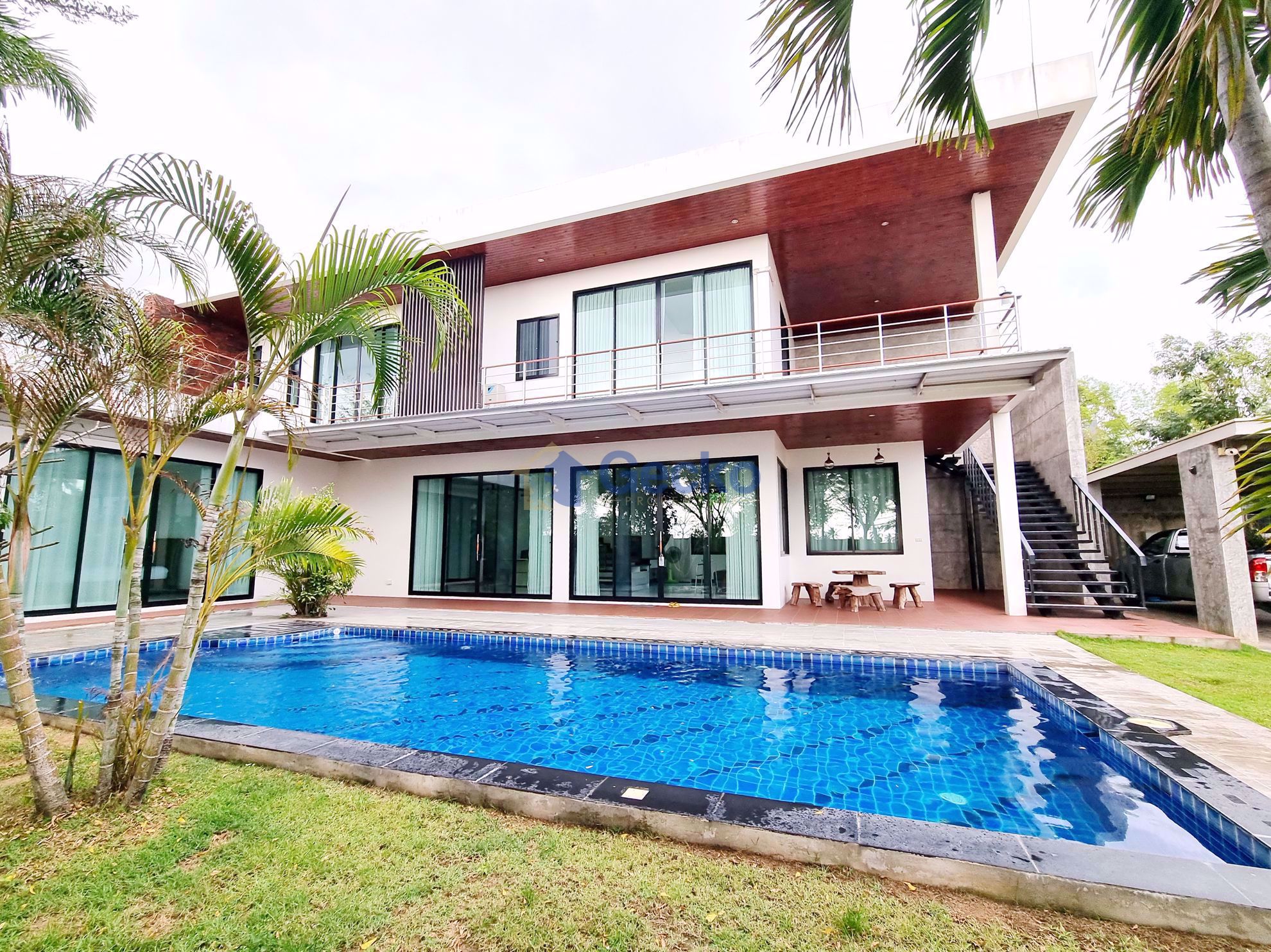 3 Bedrooms House  East Pattaya H008528