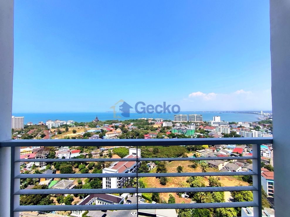 Studio Condo in AD Condo Hyatt Wongamat C010540 (Photo 1)