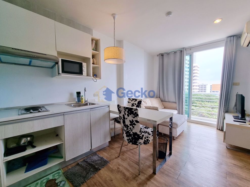1 Bedroom Condo in Neo Sea View Jomtien C010543 (Photo 3)