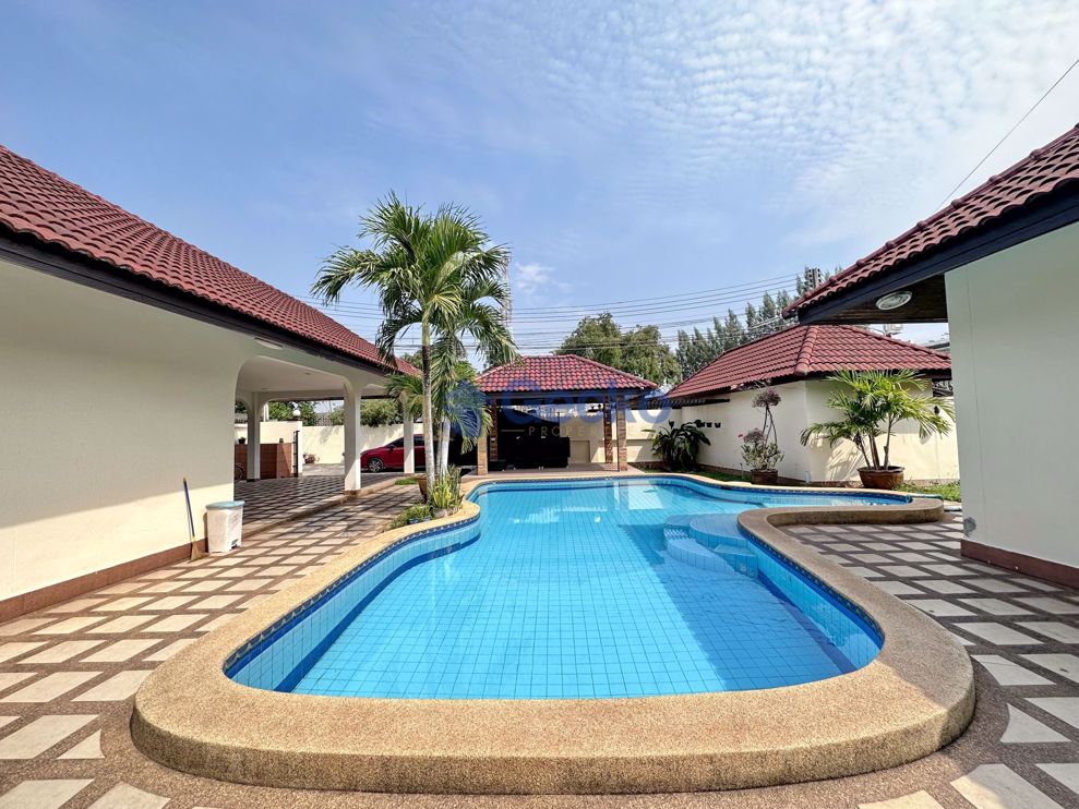 3 ห้องนอน บ้าน in Park View Court  พัทยาตะวันออก H010541 (Photo 2)
