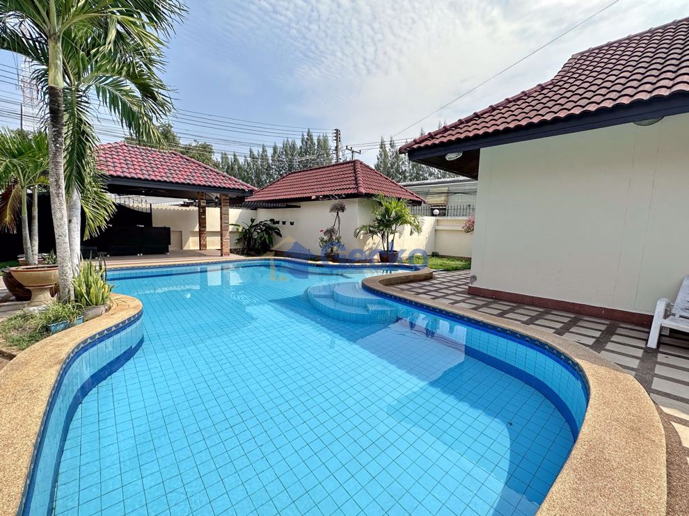 3 ห้องนอน บ้าน in Park View Court  พัทยาตะวันออก H010541 (Photo 1)
