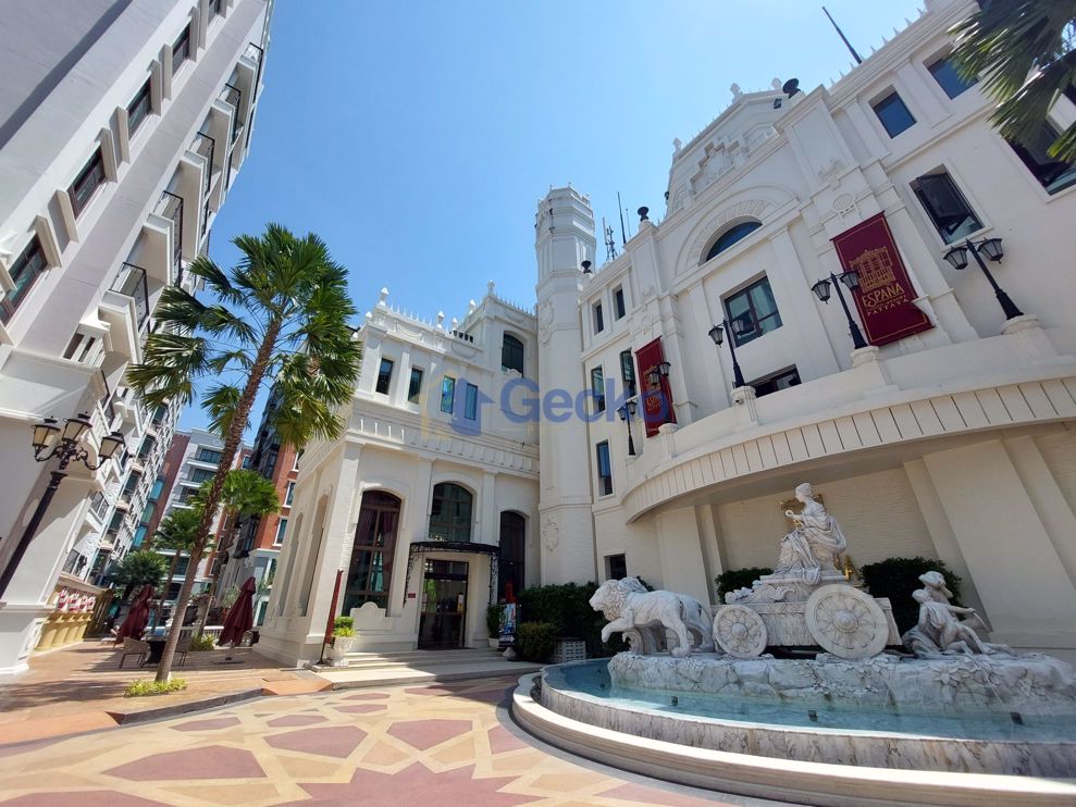Studio Condo in Espana Jomtien C010568 (Photo 1)