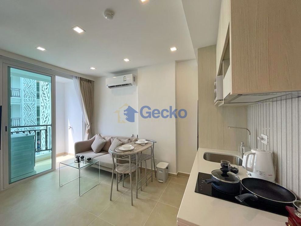 Studio Condo in City Garden Olympus South Pattaya C010576 (Photo 1)