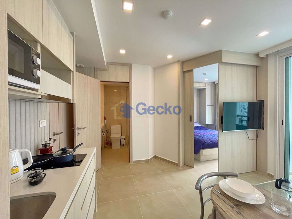 Studio Condo in City Garden Olympus South Pattaya C010576 (Photo 4)