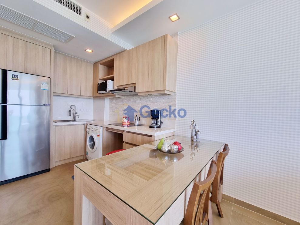 1 ห้องนอน คอนโดมิเนี่ยม in Paradise Ocean View บางละมุง C010579 (Photo 1)