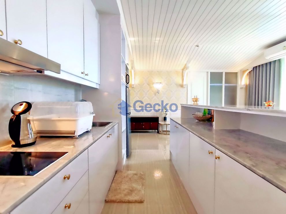 2 Bedrooms Condo in Grand Florida Beachfront Condo Resort Na Jomtien C010602 (Photo 2)