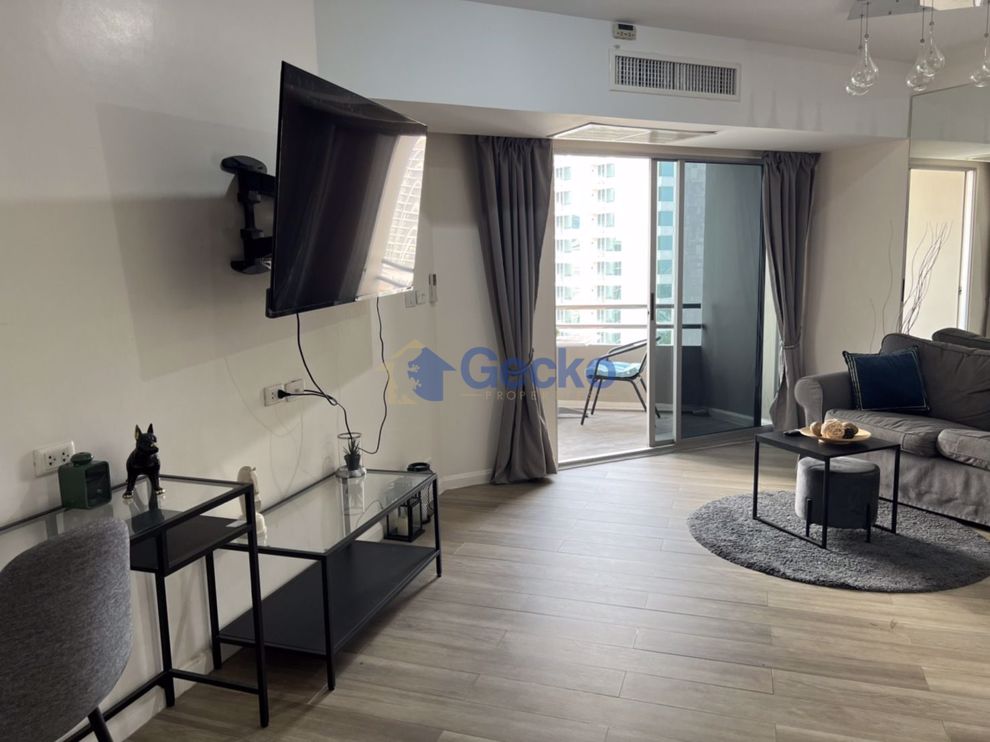 Studio Condo in Markland North Pattaya C010605 (Photo 3)