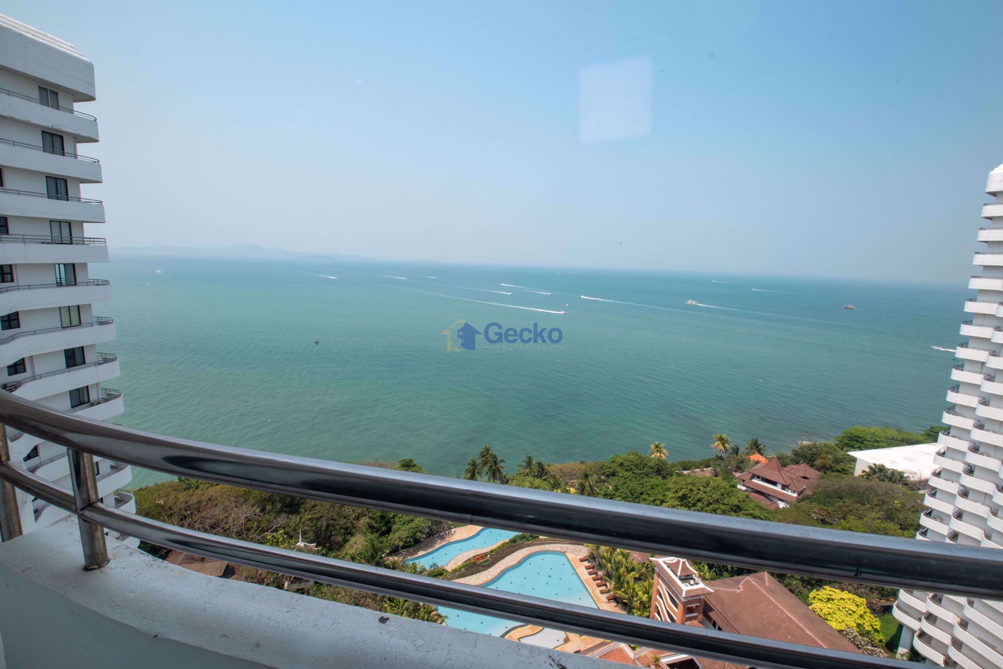 2 ห้องนอน คอนโดมิเนี่ยม in Royal Cliff Garden พระตำหนัก C010617