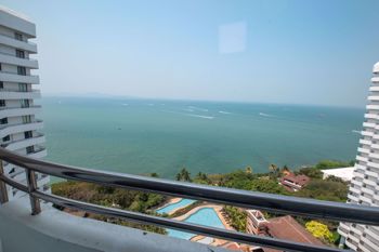 2 ห้องนอน คอนโดมิเนี่ยม in Royal Cliff Garden พระตำหนัก C010617