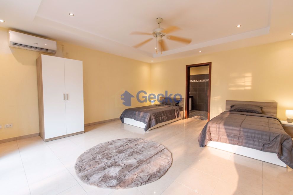 4 Bedrooms House in Siam Royal View  East Pattaya H010628 (Photo 3)