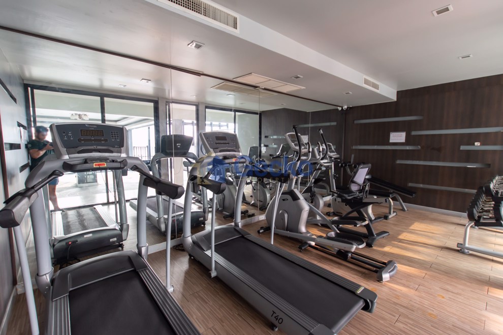 Sixty Six Condo (Photo 3)
