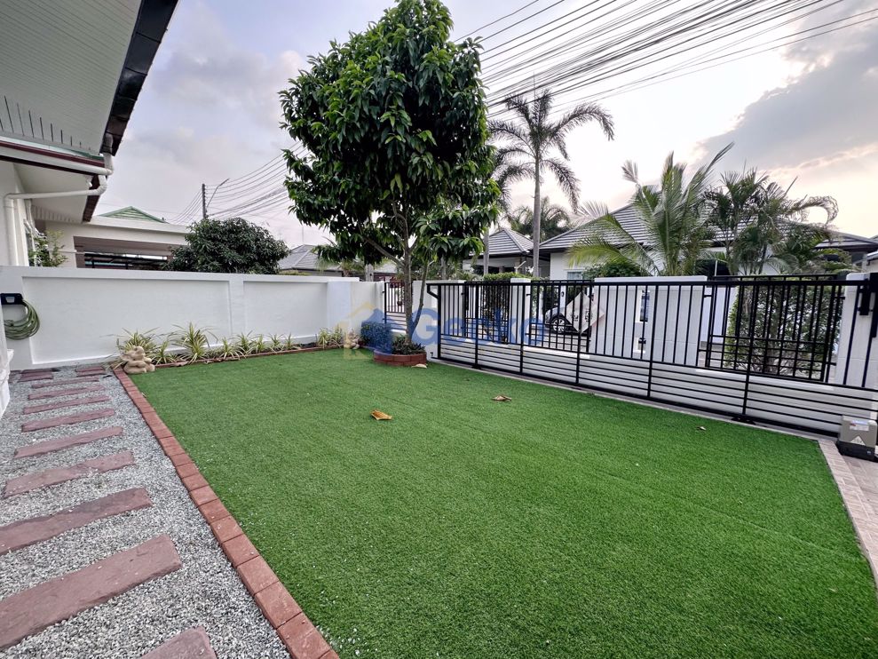 3 ห้องนอน บ้าน in SP Village 5  พัทยาตะวันออก H010643 (Photo 2)
