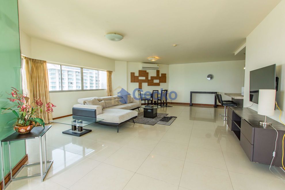 2 ห้องนอน คอนโดมิเนี่ยม in Markland พัทยาเหนือ C010650 (Photo 2)