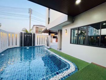 4 Bedrooms House in The Delight Cozy  East Pattaya H010658