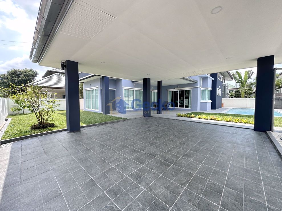 3 Bedrooms House in SP Village 5  East Pattaya H010653 (Photo 1)
